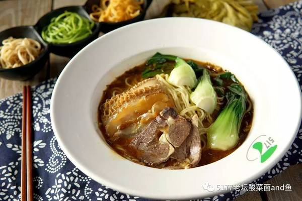 5177老坛子酸菜面产品 门店图片