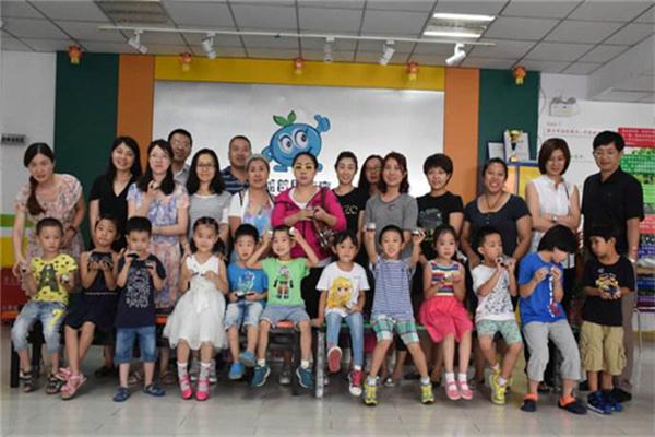 大庆蓝莓果幼小衔接加盟