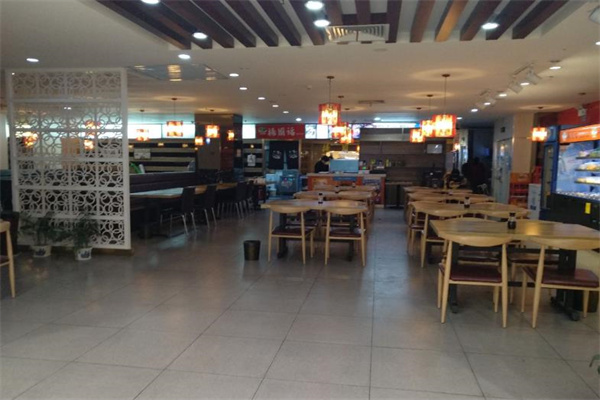 家乐福麻辣烫产品 门店图片