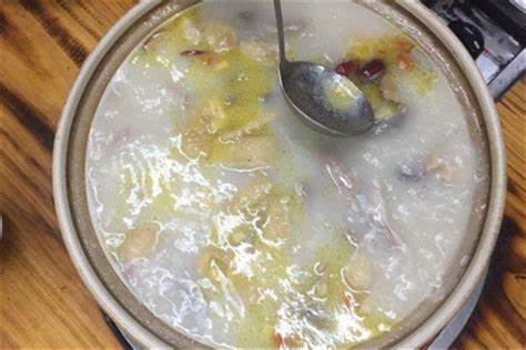 御潮记猪肚鸡椰子鸡