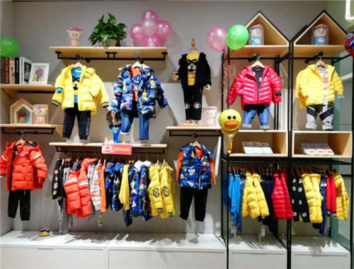 巴柯拉童装产品 门店图片