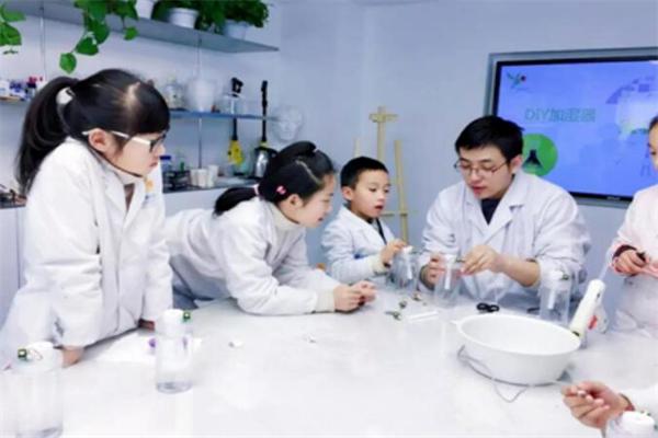 德拉科学实验加盟