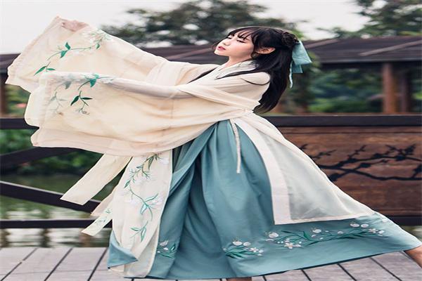 coco女装产品 门店图片