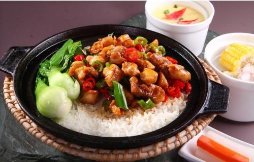 餐仓煲煲仔饭
