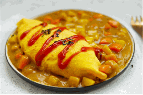 黄饷咖喱蛋包饭
