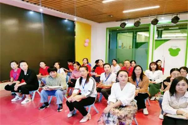 A+父母学堂产品 门店图片