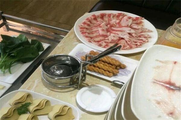 鼎上鲜火锅加盟