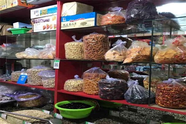东老三瓜子干果店加盟