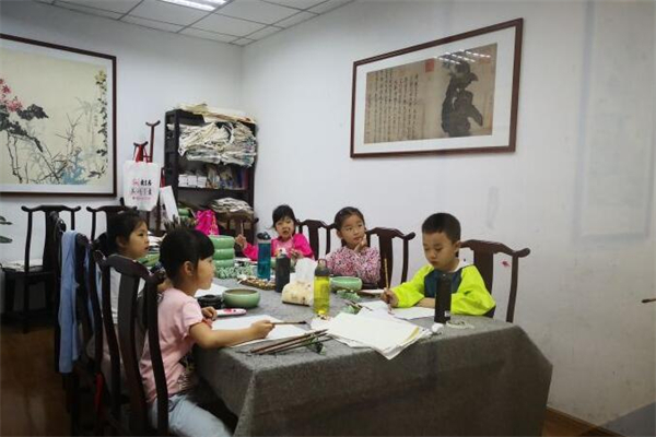 东书房艺术培训中心加盟