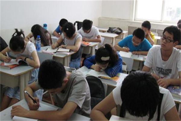 新学涯高考产品 门店图片