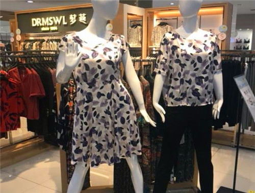 梦燕女装产品 门店图片