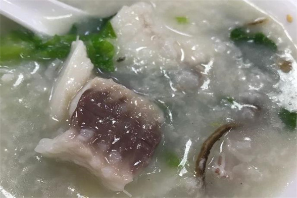 顺德鱼粥肠粉店