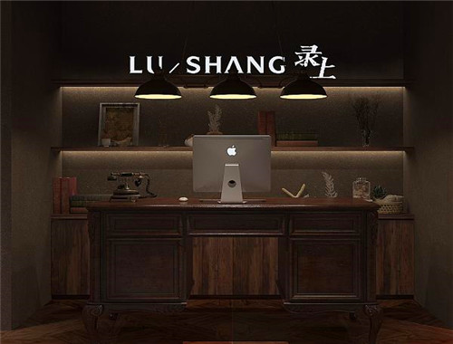 录上女装产品 门店图片