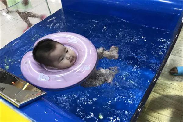 ucan四条小鱼产品 门店图片
