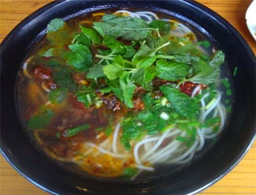 蒙自带皮小黄牛米线产品 门店图片
