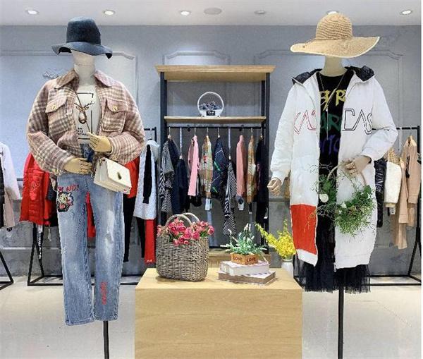 世帛汇女装产品 门店图片