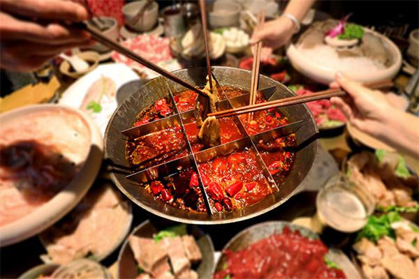 山城小农女火锅产品 门店图片