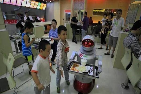 天外客机器人餐厅加盟