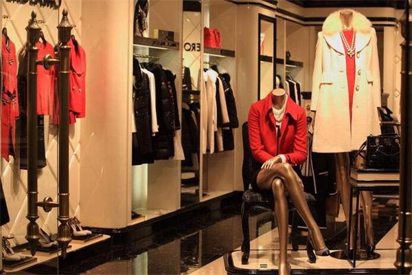 慕乙萱女装产品 门店图片
