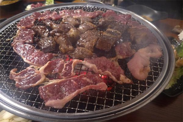泥炉烤肉产品 门店图片