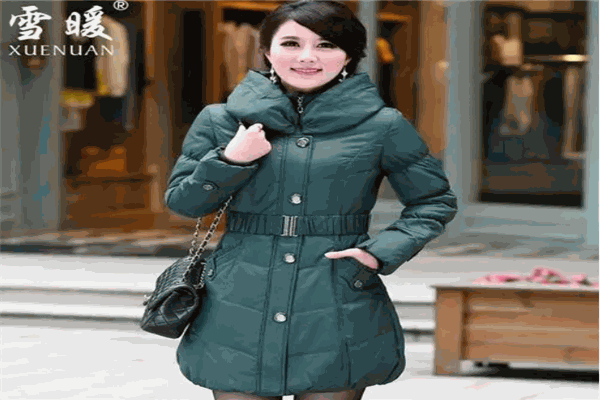 雪暖羽绒服