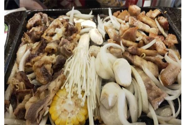 韩国街小木屋产品 门店图片