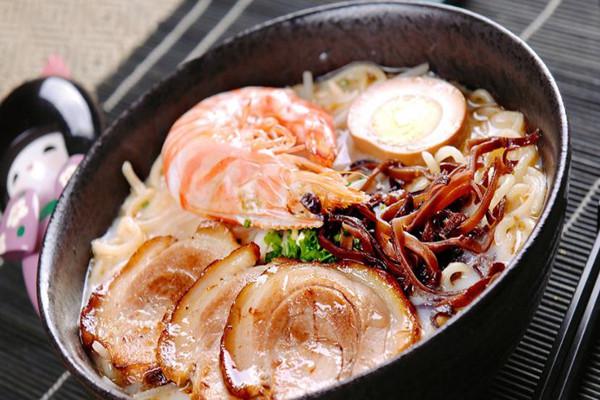 日月伴鸡面馆产品 门店图片