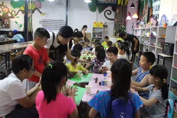 小蜗牛美术产品 门店图片