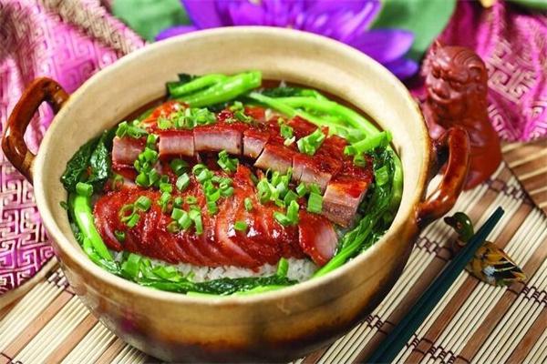 饱餐一顿煲仔饭产品 门店图片
