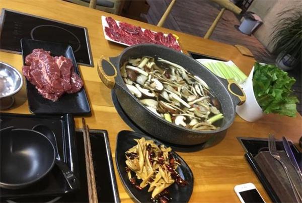 庖丁家牛肉火锅