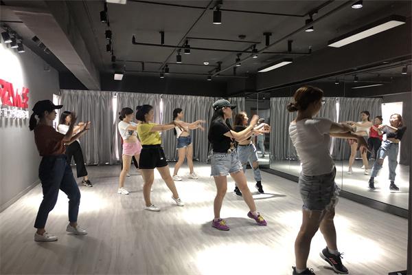 芊舞国际舞蹈产品 门店图片