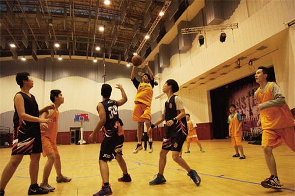 小飞人青少年篮球俱乐部加盟