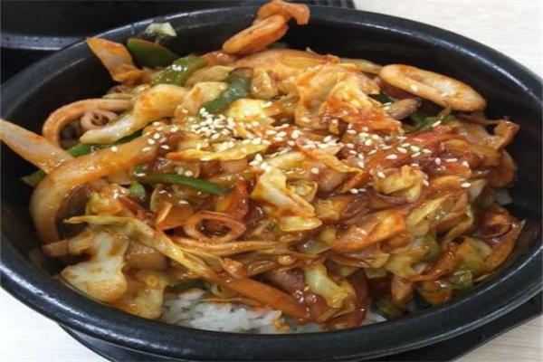 小草屋拌饭加盟