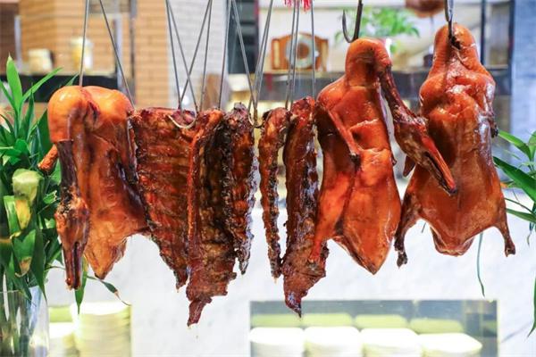 嘉鸣扬烧腊产品 门店图片