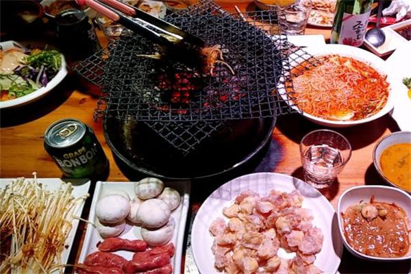 百济泥炉烤肉产品 门店图片