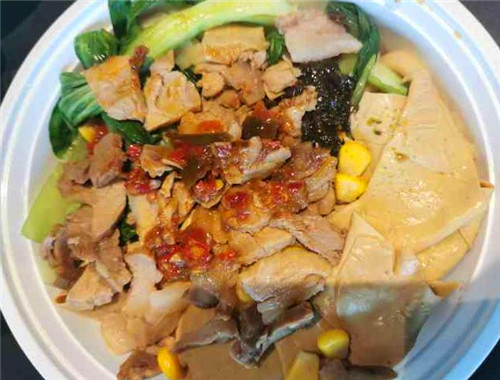 八炖卤汁剁椒拌饭产品 门店图片