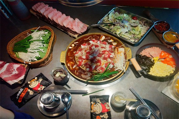 小牛哈尼章鱼水煎肉加盟