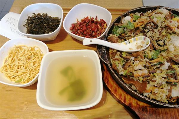 偶拌秘制牛肉饭产品 门店图片