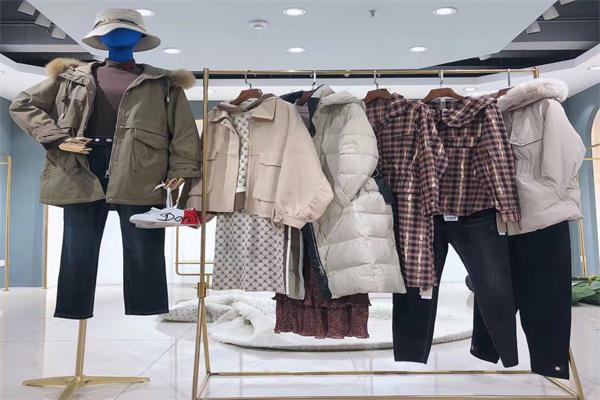 缤蔓女装产品 门店图片