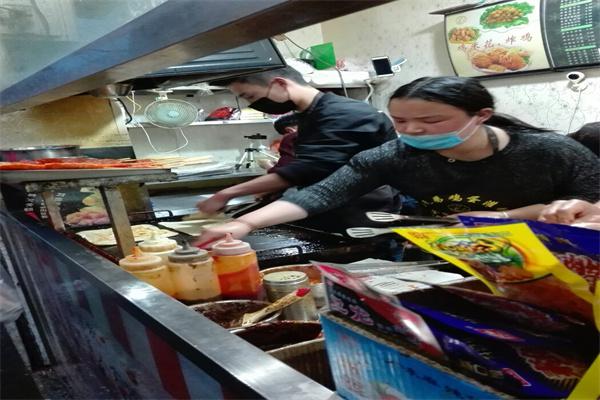 小兄弟鸡蛋灌饼加盟