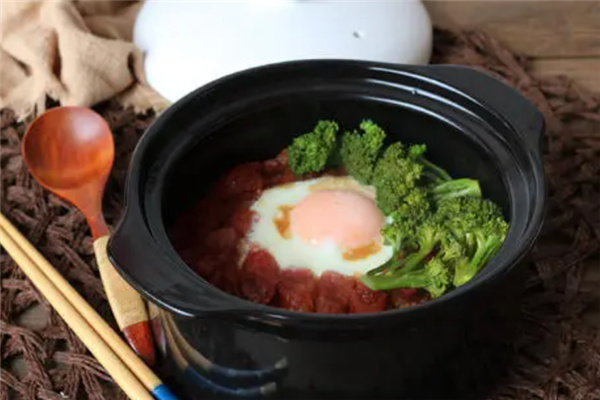 天下无二煲仔饭