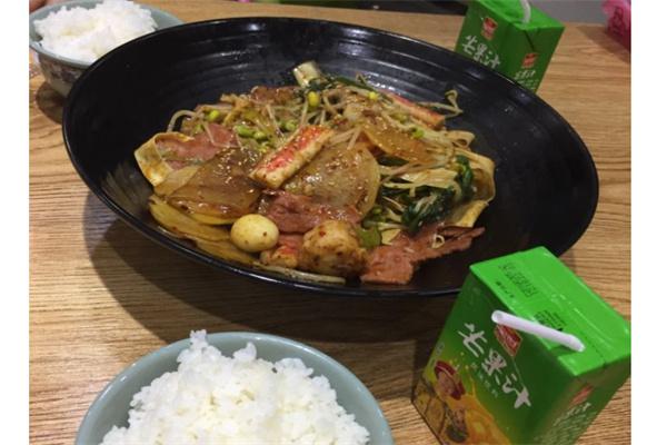缘来赫赫小厨麻辣香锅产品 门店图片