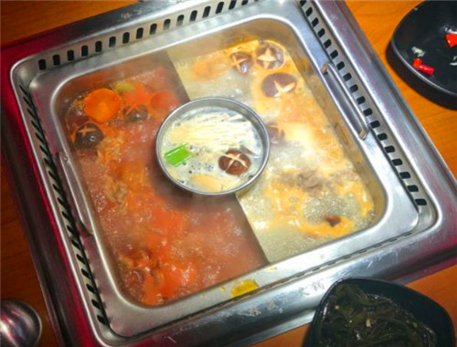 摆渡人新派火锅产品 门店图片