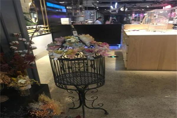 113女装潮牌加盟