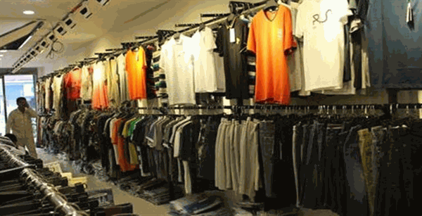 七号仓库服装产品 门店图片