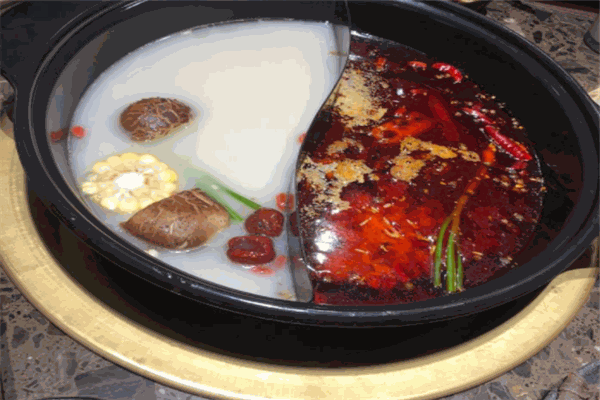 龙窖砂锅串串香