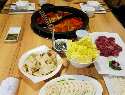 霸王刀叉牛肉汤锅产品 门店图片