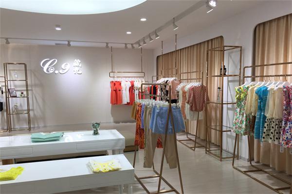 藏九女装产品 门店图片