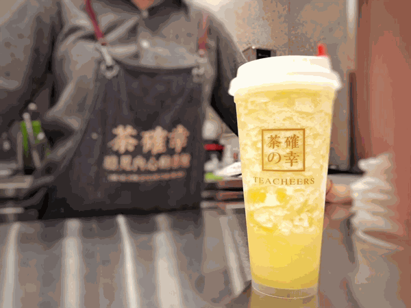 奶茶店开在哪里会火？