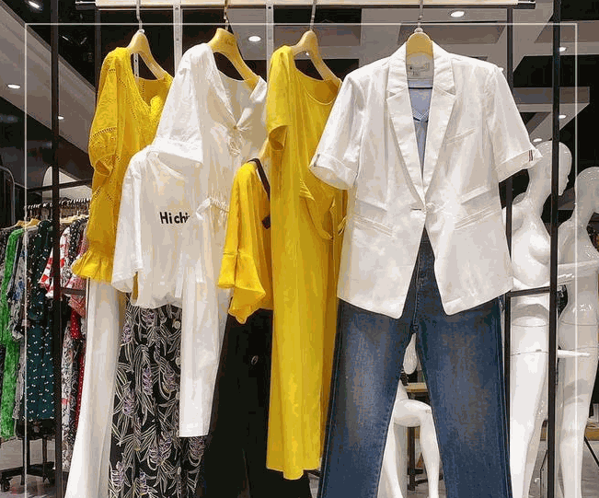 彩之衣服饰产品 门店图片